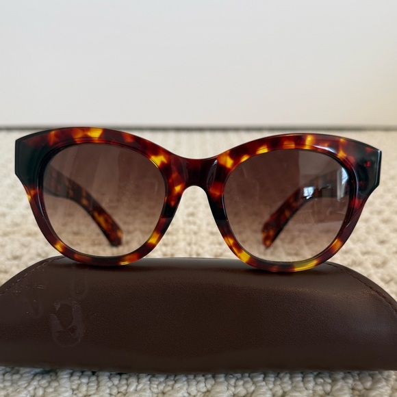 Wildfox Accessories - Wildfox Monroe Tortoise Shell Sunglasses